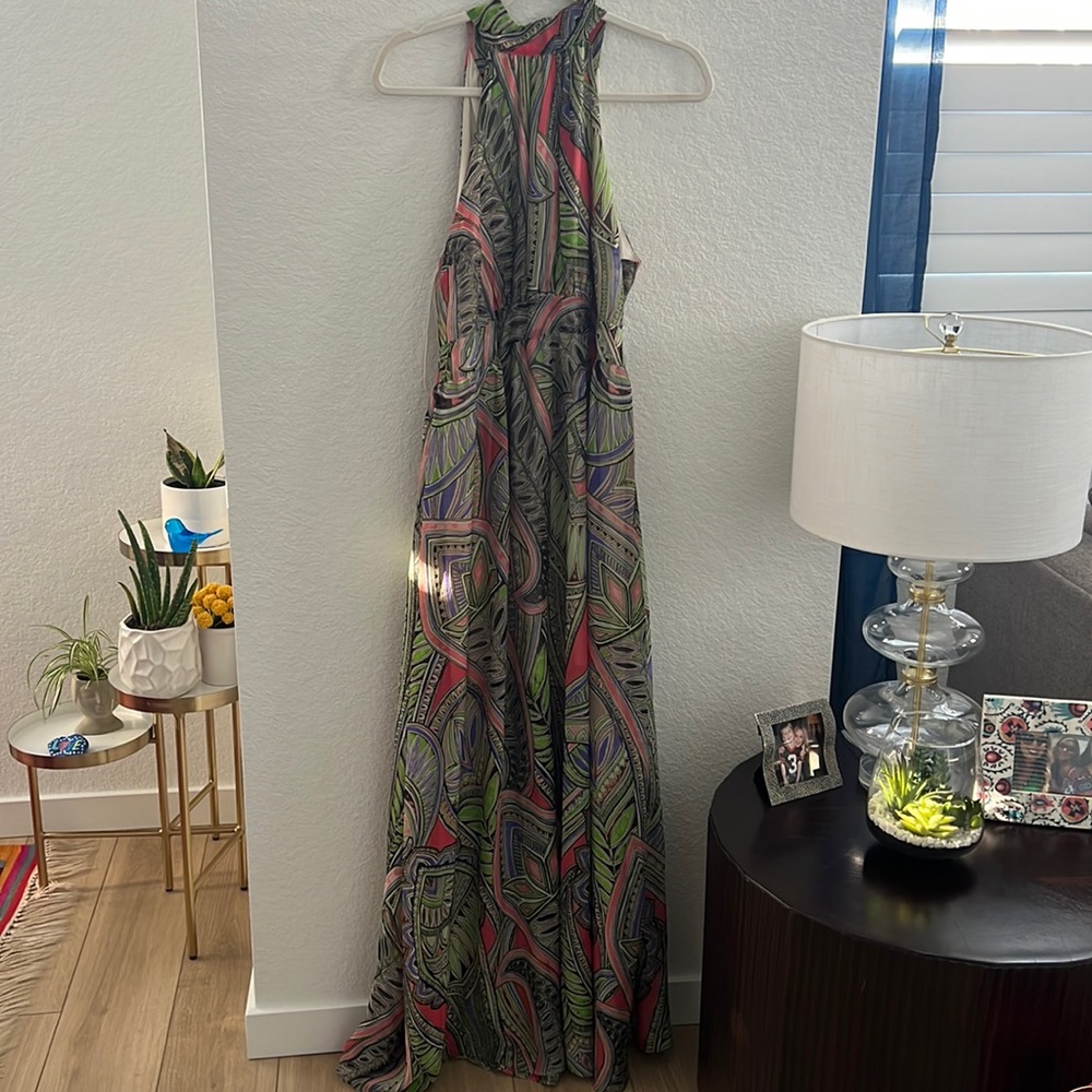 ✨NWT✨ FAB’RIK Stunning Halter Maxi with Tie Neck